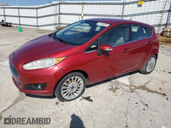 2014 Ford Fiesta Titanium z VIN 3FADP4FJ0EM156814, wystawiony jako Copart lot #52028435 z przebiegiem 97 985 mil mil oraz Szkoda całkowita • Salvage title. Historia ofert i sprzedaży dostępna na DreamBid. Obrazek 1.