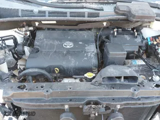 2013 Toyota Sienna XLE AAS with VIN 5TDYK3DC8DS402418, listed as a IAAI auction lot 41752030 with 193,390 mi miles. Bid and sale history available at carsss.com. Image 10.