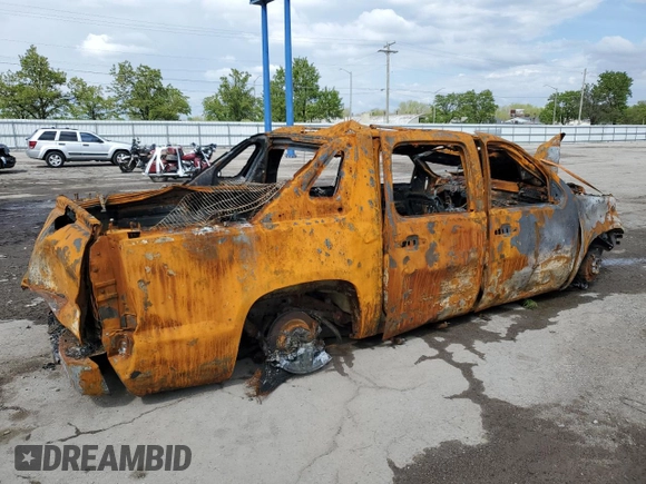 2013 Chevrolet Avalanche LTZ с VIN 3GNTKGE71DG373921, выставлен на аукционе Copart как лот 55142015 с пробегом Не указан миль и На запчасти • Non repairable. История ставок и продаж доступна на DreamBid. Изображение 3.