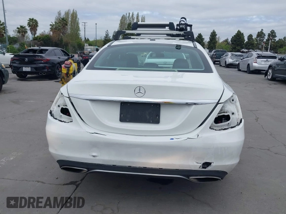 2015 Mercedes-Benz C-Class C 300 Luxury with VIN 55SWF4KB2FU035579, listed as a IAAI auction lot 42034880 with 191,819 mi miles. Bid and sale history available at carsss.com. Image 17.