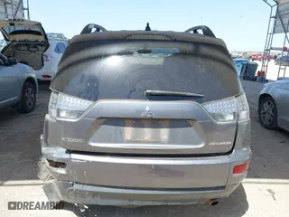 2011 Mitsubishi Outlander ES with VIN JA4AS2AW3BU036686, listed as a IAAI auction lot 41827674 with 141,868 mi miles. Bid and sale history available at carsss.com. Image 16.