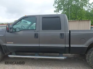 2004 Ford Super Duty F-250 XL with VIN 1FTNW21P04EB47357, listed as a IAAI auction lot 42147892 with 161,688 mi miles. Bid and sale history available at carsss.com. Image 14.