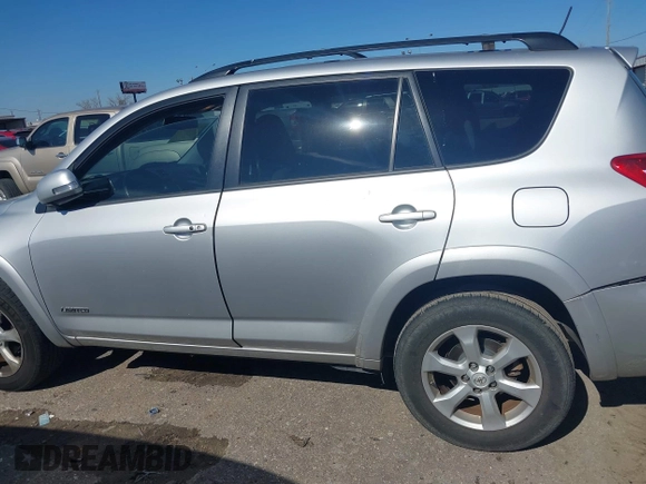 2012 Toyota RAV4 Limited with VIN 2T3YF4DV6CW127477, listed as a IAAI auction lot 41388969 with 208,087 mi miles. Bid and sale history available at carsss.com. Image 14.