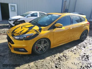 2015 Ford Focus ST with VIN 1FADP3L97FL214716, listed as a Copart auction lot 42835545 with 120,219 mi miles and Clean Title. Bid and sale history available at carsss.com. Image 1.