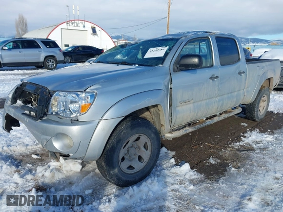 2007 Toyota Tacoma with VIN 5TEMU52N87Z326344, listed as a IAAI auction lot 41250780 with 210,957 mi miles and . Bid and sale history available at DreamBid. Image 18.