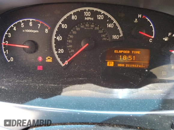 2006 Hyundai Azera SE with VIN KMHFC46F66A077474, listed as a Copart auction lot 54498015 with 211,912 mi miles and Salvage title. Bid and sale history available at DreamBid. Image 9.
