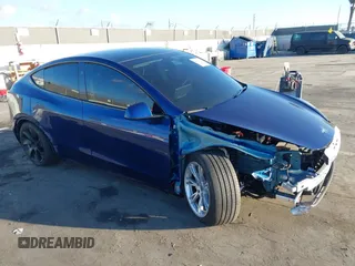 2024 Tesla Model Y Long Range z VIN 7SAYGDEE2RA242815, wystawiony jako IAAI lot #41487934 z przebiegiem Nie podano mil oraz . Historia ofert i sprzedaży dostępna na DreamBid. Obrazek 1.