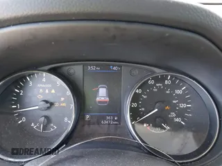 2018 Nissan Rogue S with VIN KNMAT2MT6JP561825, listed as a IAAI auction lot 41945517 with 63,472 mi miles. Bid and sale history available at carsss.com. Image 7.