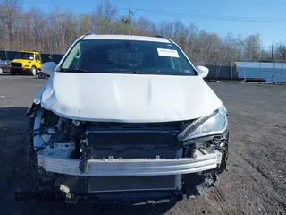 2020 Chrysler Pacifica Touring L z VIN 2C4RC1BG7LR139258, wystawiony jako IAAI lot #42037040 z przebiegiem 155 241 mil mil oraz . Historia ofert i sprzedaży dostępna na DreamBid. Obrazek 12.