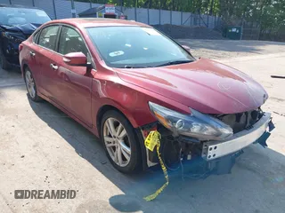 2017 Nissan Altima SL with VIN 1N4BL3AP7HC173026, listed as a IAAI auction lot 42381368 with 104,869 mi miles and . Bid and sale history available at DreamBid. Image 1.