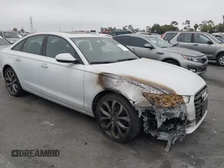 2013 Audi A6 Premium Plus z VIN WAUGFAFC2DN022494, wystawiony jako IAAI lot #42359948 z przebiegiem 65 511 mil mil oraz . Historia ofert i sprzedaży dostępna na DreamBid. Obrazek 1.