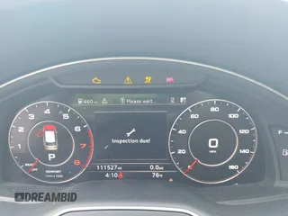 2017 Audi Q7 Premium Plus z VIN WA1LAAF71HD002374, wystawiony jako IAAI lot #42257820 z przebiegiem 111 527 mil mil oraz . Historia ofert i sprzedaży dostępna na DreamBid. Obrazek 7.