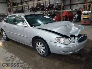 2005 Buick LaCrosse CXL with VIN 2G4WD532351341246, listed as a IAAI auction lot 41477599 with 158,280 mi miles. Bid and sale history available at carsss.com. Image 1.