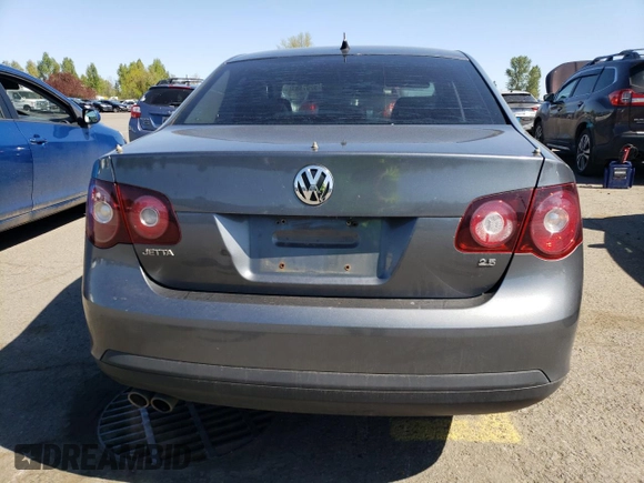 2010 Volkswagen Jetta SE z VIN 3VWRX7AJ4AM129714, wystawiony jako Copart lot #52975835 z przebiegiem 166 554 mil mil oraz Szkoda całkowita • Salvage title. Historia ofert i sprzedaży dostępna na DreamBid. Obrazek 6.
