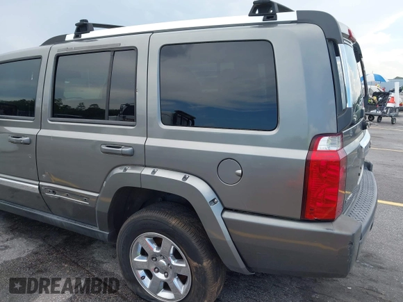 2007 Jeep Commander Limited with VIN 1J8HH58297C636318, listed as a IAAI auction lot 42105138 with 149,972 mi miles and . Bid and sale history available at DreamBid. Image 14.