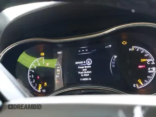 2017 Jeep Grand Cherokee Altitude z VIN 1C4RJFAG3HC624453, wystawiony jako IAAI lot #42091808 z przebiegiem 114 558 mil mil oraz . Historia ofert i sprzedaży dostępna na DreamBid. Obrazek 15.