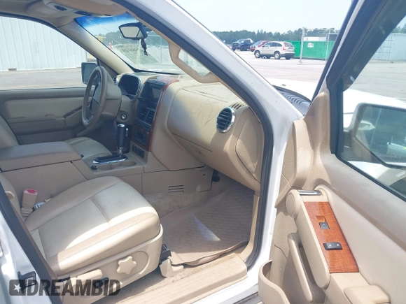 2007 Ford Explorer Eddie Bauer with VIN 1FMEU64E87UA59895, listed as a IAAI auction lot 42586149 with 106,160 mi miles and . Bid and sale history available at DreamBid. Image 5.