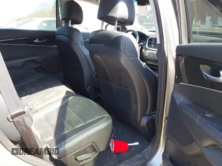 2017 Kia Sorento LX z VIN 5XYPGDA36HG267353, wystawiony jako IAAI lot #41785397 z przebiegiem 126 629 mil mil oraz . Historia ofert i sprzedaży dostępna na DreamBid. Obrazek 8.
