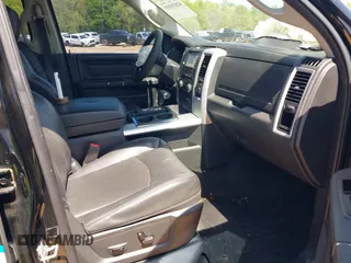 2012 Ram 1500 Sport с VIN 1C6RD7MT6CS283822, выставлен на аукционе IAAI как лот 42031055 с пробегом Не указан миль и . История ставок и продаж доступна на DreamBid. Изображение 5.