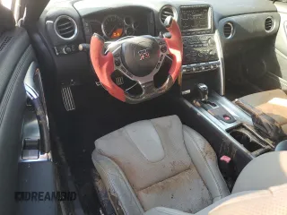 2009 Nissan GT-R Premium z VIN JN1AR54F49M252803, wystawiony jako Copart lot #75776124 z przebiegiem Nie podano mil oraz Nie do naprawy • Non repairable. Historia ofert i sprzedaży dostępna na DreamBid. Obrazek 8.
