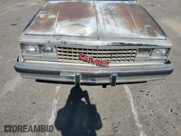 1982 Chevrolet El Camino z VIN 1GCCW80K1CR129344, wystawiony jako Copart lot #77126034 z przebiegiem 295 869 mil mil oraz Szkoda całkowita • Salvage title. Historia ofert i sprzedaży dostępna na DreamBid. Obrazek 11.