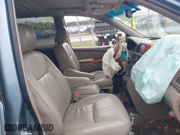 2008 Toyota Sienna XLE with VIN 5TDZK22C48S153784, listed as a IAAI auction lot 41971319 with 126,071 mi miles. Bid and sale history available at carsss.com. Image 5.