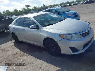 2012 Toyota Camry L with VIN 4T1BF1FK4CU569819, listed as a IAAI auction lot 41960672 with 234,171 mi miles. Bid and sale history available at carsss.com. Image 1.