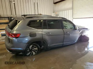 2024 Volkswagen Atlas SE with VIN 1V2HR2CA5RC572135, listed as a Copart auction lot 57635285 with 29,441 mi miles and Non repairable. Bid and sale history available at DreamBid. Image 3.