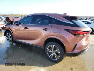 2024 Lexus RX 350 z VIN JTJCHMAA0R2013642, wystawiony jako Copart lot #85013634 z przebiegiem 5 604 mil mil oraz Szkoda całkowita • Salvage title. Historia ofert i sprzedaży dostępna na DreamBid. Obrazek 2.