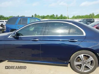 2018 Mercedes-Benz E 300 with VIN WDDZF4JB6JA376412, listed as a IAAI auction lot 42298940 with 59,973 mi miles and . Bid and sale history available at DreamBid. Image 15.