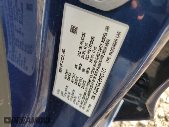 2023 Tesla Model 3 z VIN 5YJ3E1EA3PF627177, wystawiony jako Copart lot #61555235 z przebiegiem 22 340 mil mil oraz Czysty tytuł • Clean title. Historia ofert i sprzedaży dostępna na DreamBid. Obrazek 12.