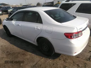 2013 Toyota Corolla L with VIN 2T1BU4EE0DC121177, listed as a IAAI auction lot 41759228 with 129,289 mi miles. Bid and sale history available at carsss.com. Image 3.