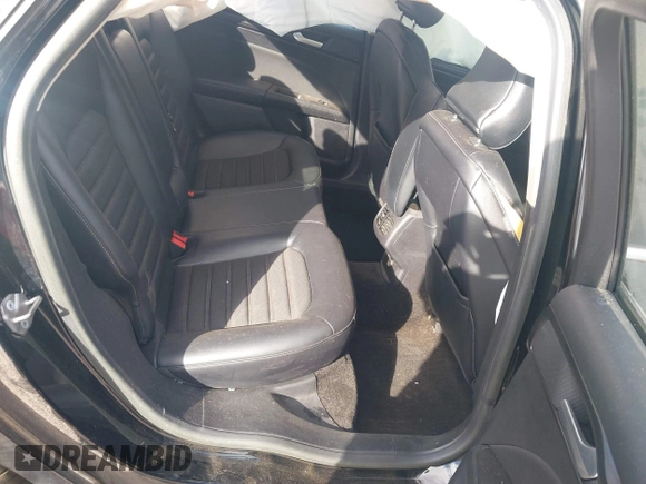 2018 Ford Fusion SE with VIN 3FA6P0H72JR106738, listed as a IAAI auction lot 40715655 with 144,801 mi miles. Bid and sale history available at carsss.com. Image 8.