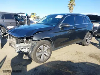 2022 Mercedes-Benz GLC with VIN W1N0G8DB4NG054477, listed as a IAAI auction lot 41756396 with 35,448 mi miles. Bid and sale history available at carsss.com. Image 18.