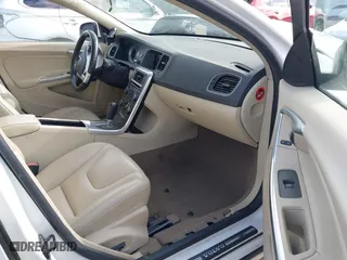 2012 Volvo S60 T5 with VIN YV1622FS6C2053118, listed as a IAAI auction lot 41934340 with 156,375 mi miles. Bid and sale history available at carsss.com. Image 5.