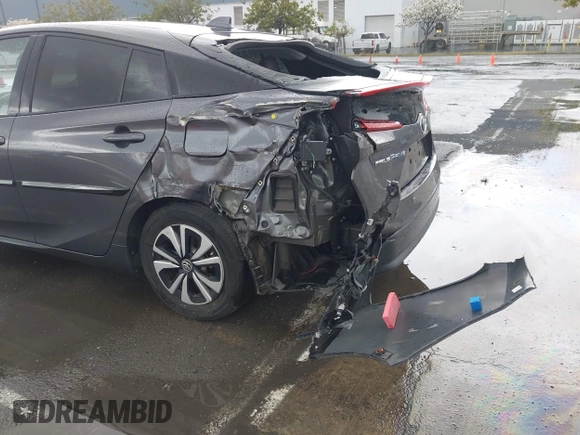 2017 Toyota Prius Plus with VIN JTDKARFP3H3065448, listed as a IAAI auction lot 41937110 with 142,039 mi miles and . Bid and sale history available at DreamBid. Image 6.