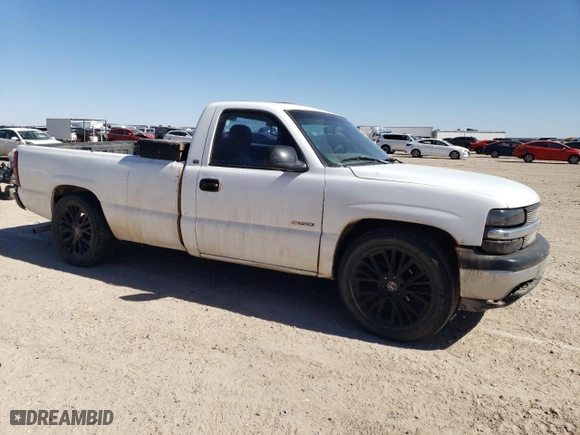 2000 Chevrolet Silverado 1500 with VIN 1GCEC14W5YE217348, listed as a Copart auction lot 46402225 with 316,234 mi miles and Salvage Title. Bid and sale history available at carsss.com. Image 4.