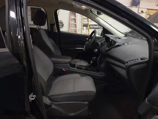 2017 Ford Escape SE with VIN 1FMCU9GDXHUA07522, listed as a IAAI auction lot 40875214 with 114,175 mi miles. Bid and sale history available at carsss.com. Image 5.