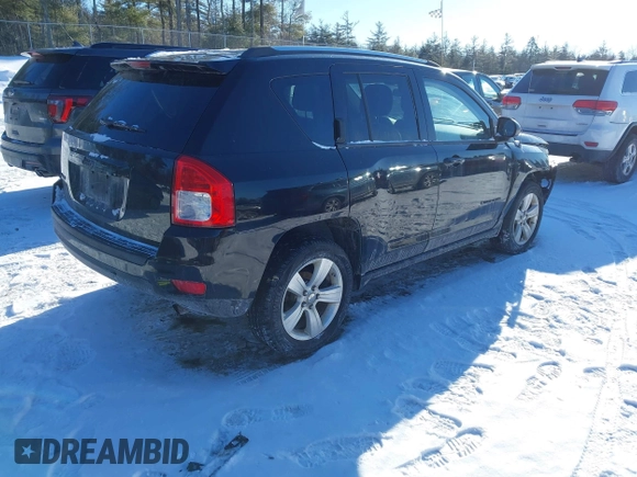 2012 Jeep Compass Sport with VIN 1C4NJDBB5CD685098, listed as a IAAI auction lot 41456429 with 157,334 mi miles. Bid and sale history available at carsss.com. Image 4.