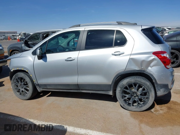 2022 Chevrolet Trax LT with VIN KL7CJPSM0NB561407, listed as a IAAI auction lot 41542090 with 22,992 mi miles. Bid and sale history available at carsss.com. Image 14.