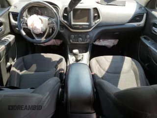 2016 Jeep Cherokee Latitude with VIN 1C4PJLCBXGW290992, listed as a Copart auction lot 62168135 with 139,160 mi miles and Non repairable. Bid and sale history available at DreamBid. Image 8.