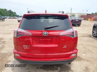 2017 Toyota RAV4 LE с VIN JTMBFREV8HJ145776, выставлен на аукционе IAAI как лот 42178048 с пробегом 152 267 миль миль и . История ставок и продаж доступна на DreamBid. Изображение 16.