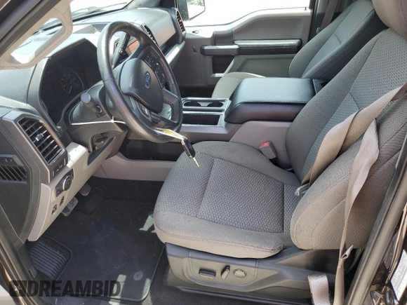 2020 Ford F-150 XL z VIN 1FTEW1CP3LFA34678, wystawiony jako Copart lot #59847025 z przebiegiem 51 955 mil mil oraz Nie do naprawy • Non repairable. Historia ofert i sprzedaży dostępna na DreamBid. Obrazek 7.
