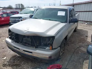 2006 Chevrolet Silverado 1500 LS with VIN 1GCEC19V16Z233584, listed as a IAAI auction lot 41664131 with 316,943 mi miles. Bid and sale history available at carsss.com. Image 6.