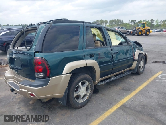 2005 Chevrolet TrailBlazer LT with VIN 1GNDT13S852337434, listed as a IAAI auction lot 41932250 with 209,003 mi miles and . Bid and sale history available at DreamBid. Image 4.
