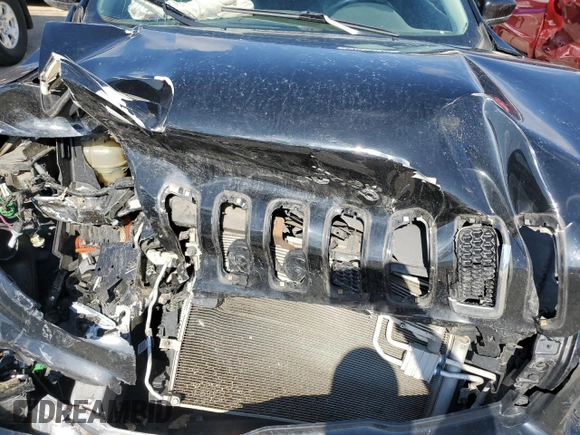 2018 Jeep Cherokee Limited with VIN 1C4PJMDX7JD587009, listed as a Copart auction lot 47013175 with 130,727 mi miles and Salvage Title. Bid and sale history available at carsss.com. Image 12.