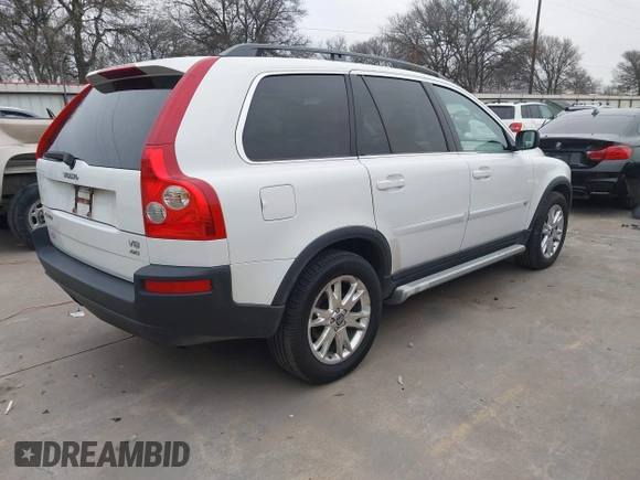 2005 Volvo XC90 with VIN YV1CZ852051198196, listed as a IAAI auction lot 41572567 with 154,881 mi miles and . Bid and sale history available at DreamBid. Image 4.