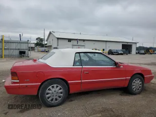 1995 Chrysler LeBaron z VIN 1C3EU4531SF597149, wystawiony jako Copart lot #59540185 z przebiegiem 79 932 mil mil oraz Czysty tytuł • Clean title. Historia ofert i sprzedaży dostępna na DreamBid. Obrazek 3.