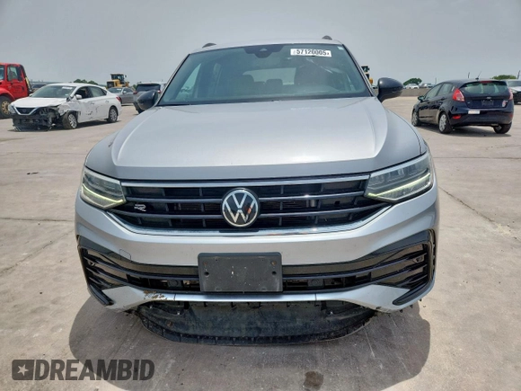 2022 Volkswagen Tiguan SE R-Line Black with VIN 3VVCB7AX5NM016910, listed as a Copart auction lot 57120005 with 54,812 mi miles and Salvage title. Bid and sale history available at DreamBid. Image 5.