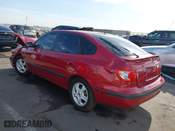 2005 Hyundai Elantra GLS z VIN KMHDN56D95U140327, wystawiony jako IAAI lot #42349707 z przebiegiem 145 621 mil mil oraz . Historia ofert i sprzedaży dostępna na DreamBid. Obrazek 3.
